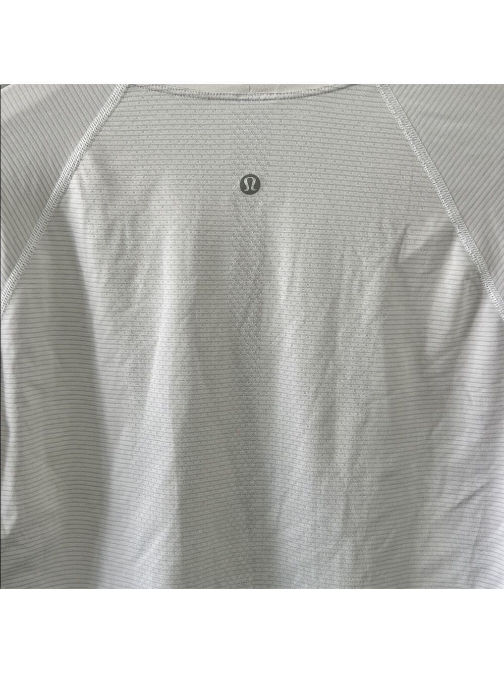 Lululemon White swiftly tech Long Sleeve stripe thumb hole athletic Top medium - Picture 7 of 8